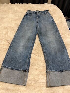 Old Navy High-Rise Wide-Leg Cuffed Jeans - Light Blue Denim